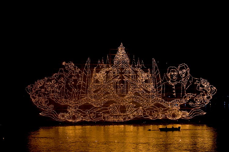  Everything You Need to Know About Nakhon Phanom Illuminated Boat Procession 2019